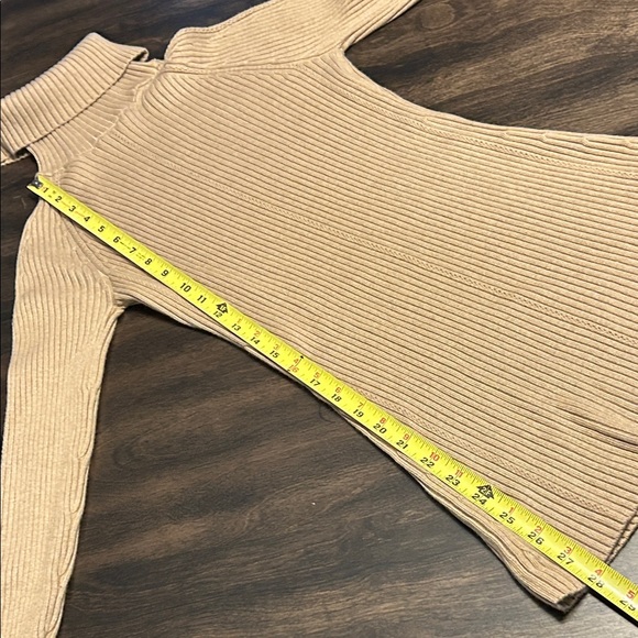 WHBM Camel/Tan Ribbed Pointelle Turtleneck Tunic Sweater - Picture 9 of 12